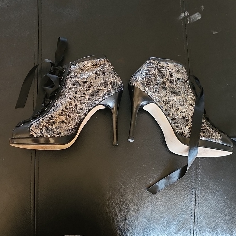 Stuart Weitzman Booties - Picture 2 of 8